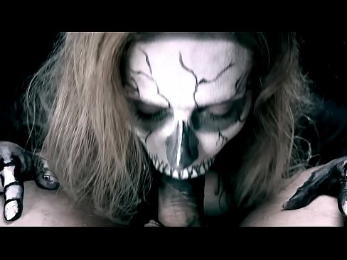 ❤️ Demon qız qara ağzı ilə xoruz əmmək və cum udmaq. ❌ Keyfiyyətli porno bizdə ﹏